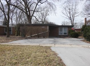 18526 Western Ave, Homewood, IL 60430