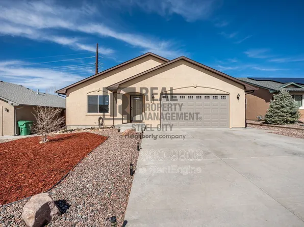 21 Arrowsmith Dr, Pueblo, CO 81008