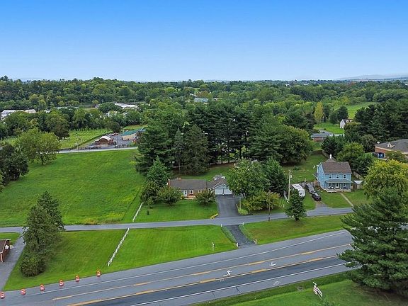 2nd image of 22532 Old Georgetown Rd