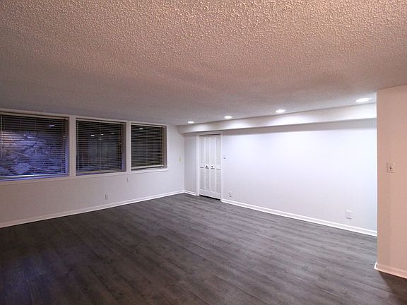 4th image of 4455 Jefferson St #18