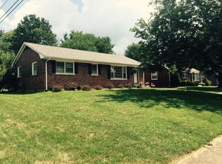 2065 Dorset Dr, Lexington, KY 40504