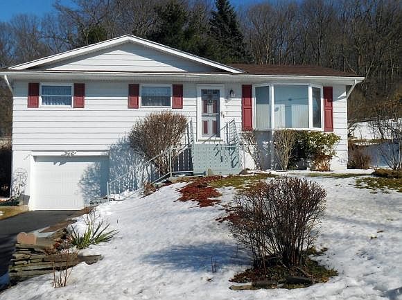 1st image of 2452 Maria Blvd