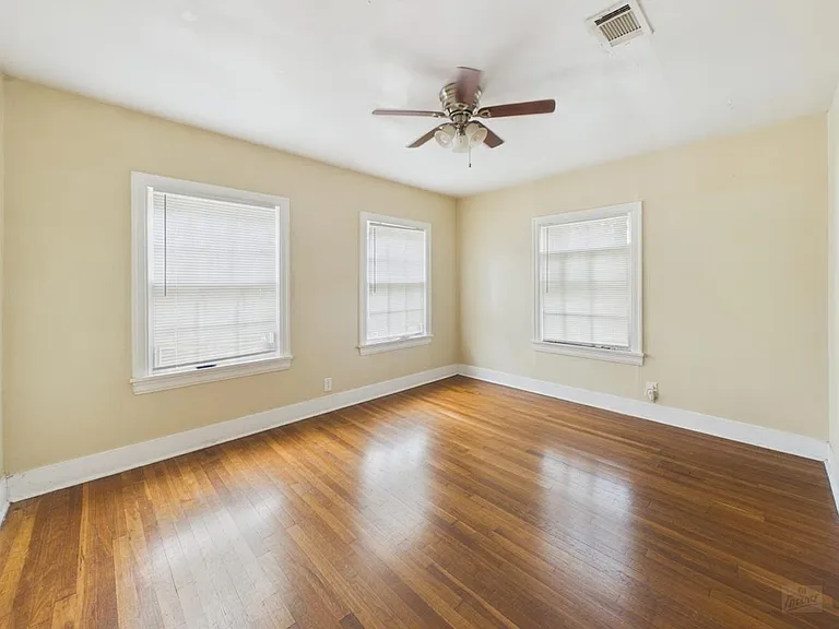 5204 Duval St — Photo 10
