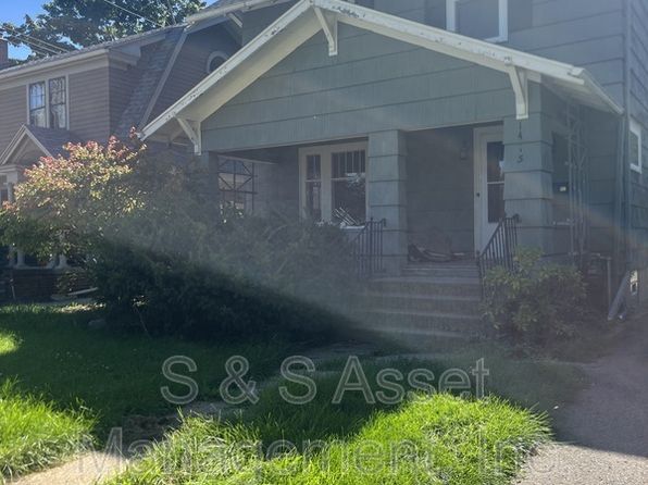 1415 S Genesee Dr