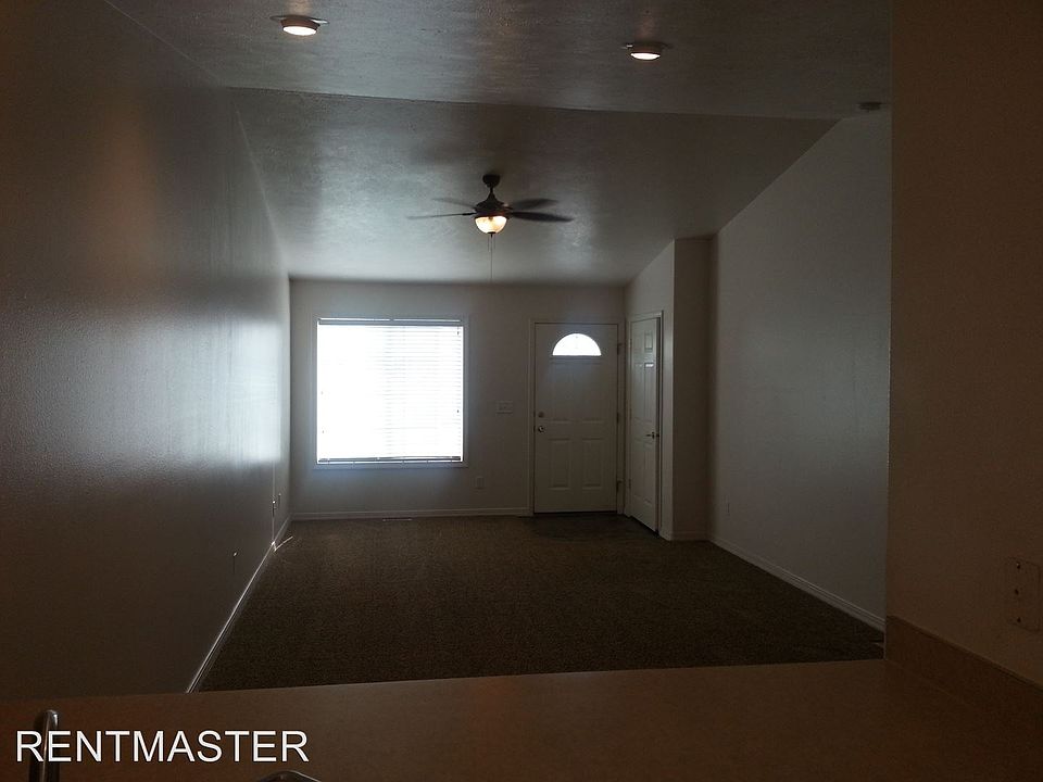 1st image of 860 S 5 W APT 26