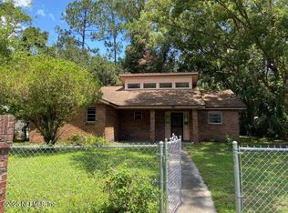 2121 Sessions Ln, Jacksonville, FL 32207