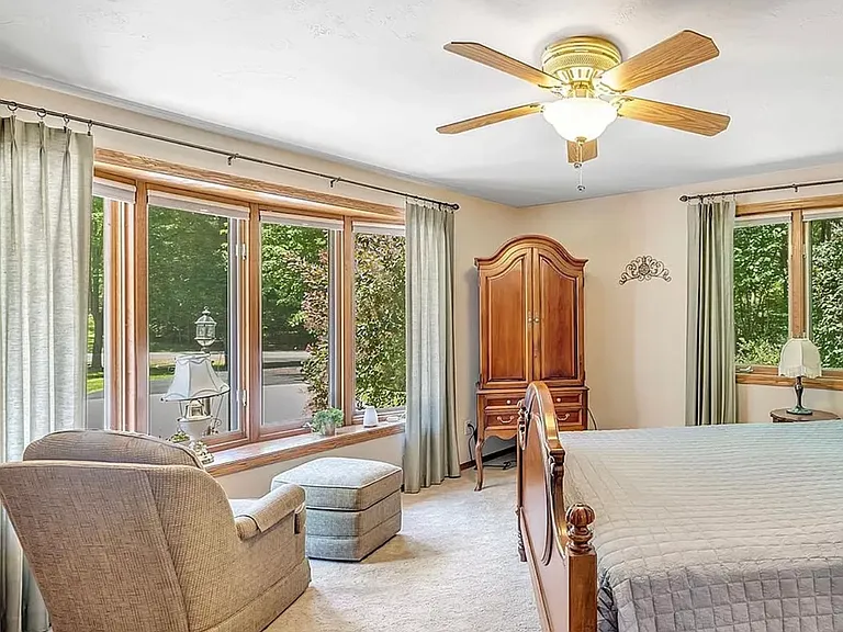 2230 Cathedral Forest Dr — Photo 20