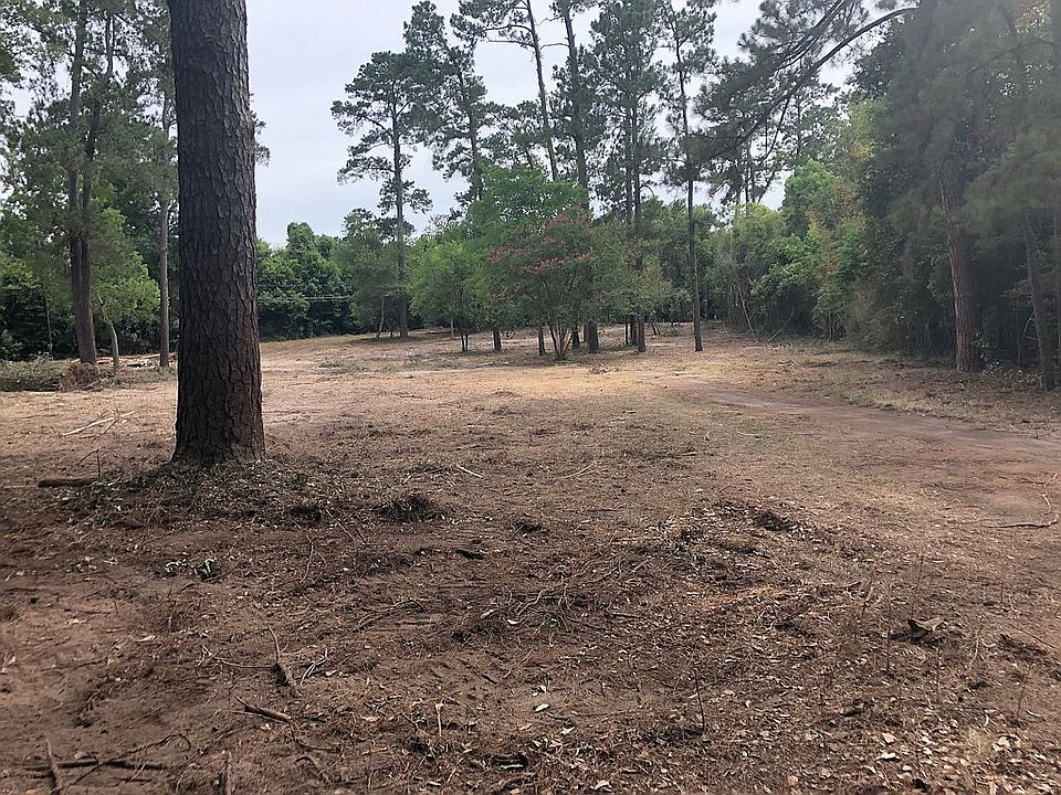 2nd image of 402 Saddle And Surrey Ln