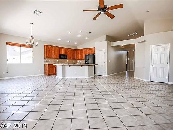 4th image of 10042 Claverton Ct