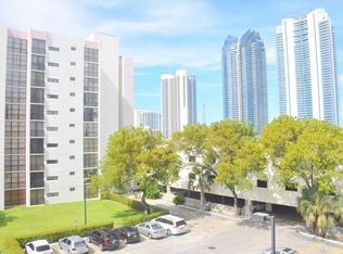 16920 N Bay Rd #4, Sunny Isles Beach, FL 33160
