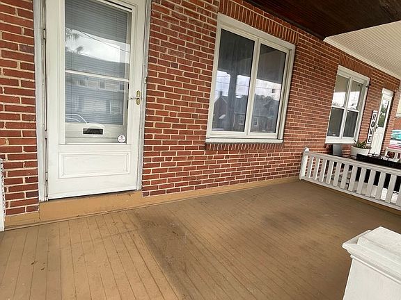 2nd image of 1225 Luzerne St