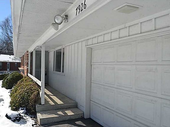 3rd image of 7926 Charlecot Dr