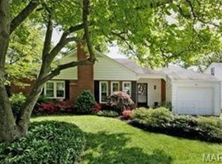 24 Hillard Rd, Saint Louis, MO 63122