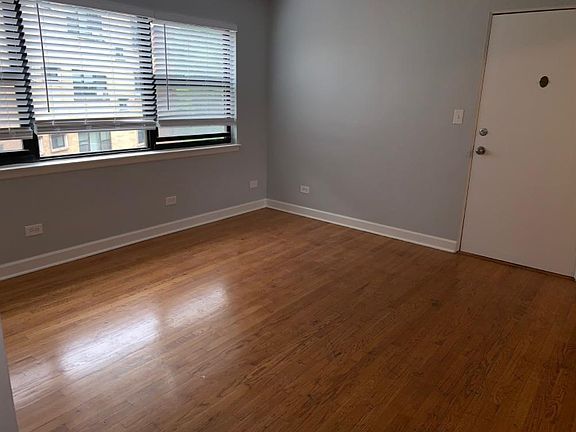3rd image of 10208 S Walden Pkwy #628e115e3