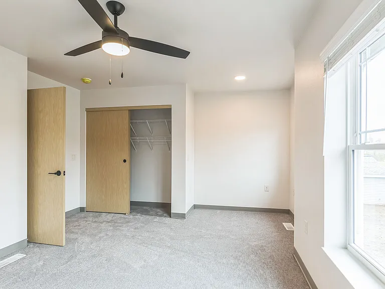 Lindoo School Apartments and Townhomes — Photo 26