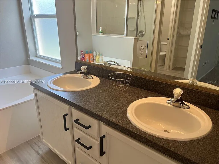 189 Emeraldview Ave — Photo 17