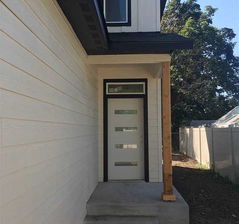 2nd image of 1909 N Ella Rd