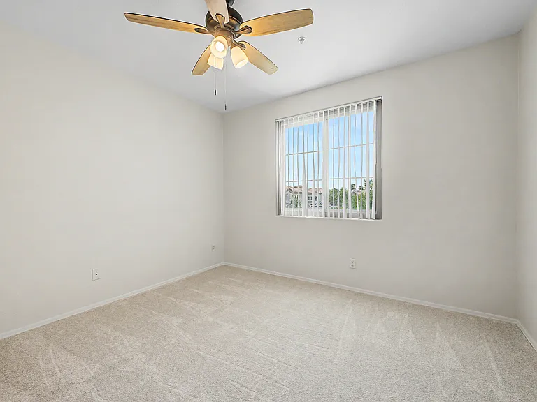 2nd Bedroom Pic 2