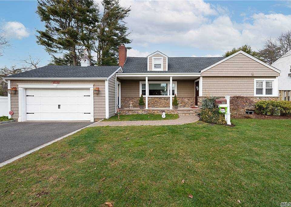 30 Meadow Ln, Hicksville, NY 11801 Zillow