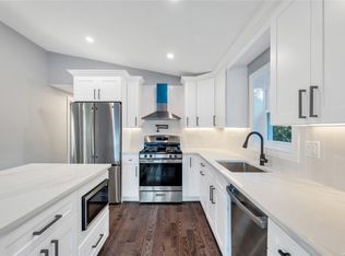 3 King Rd, Kings Park, NY 11754