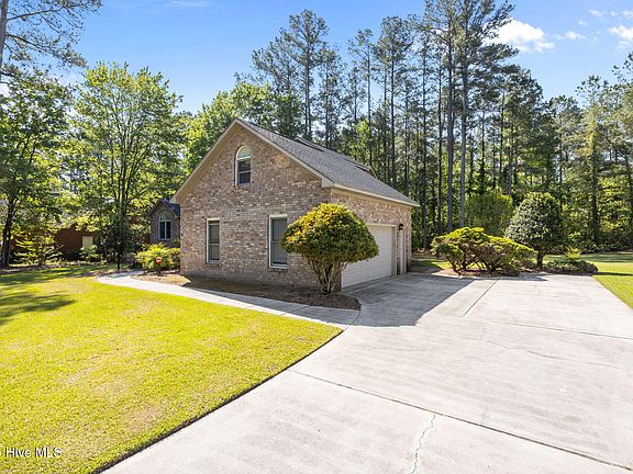 4th image of 120 Saint Andrews Circle