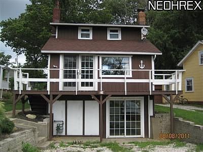2nd image of 915 Portage Lakes Dr