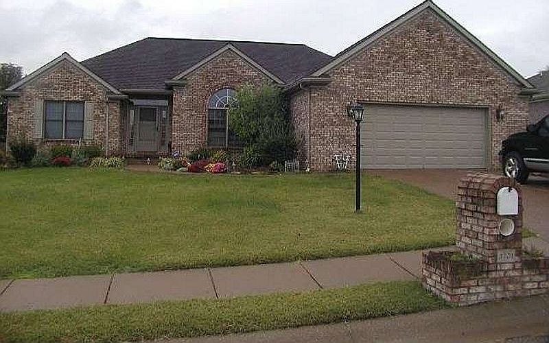 1st image of 3701 Brayden Dr