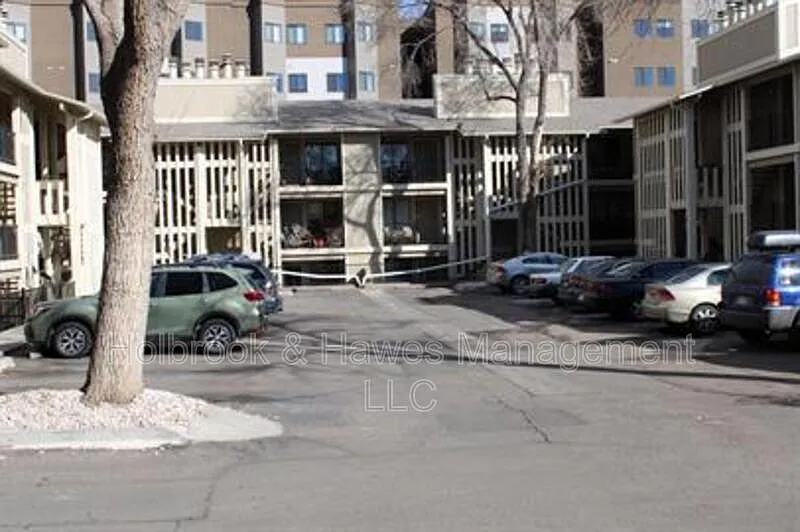 2 bed, 1.0 bath, 734 sqft, $1,595 — Photo 3