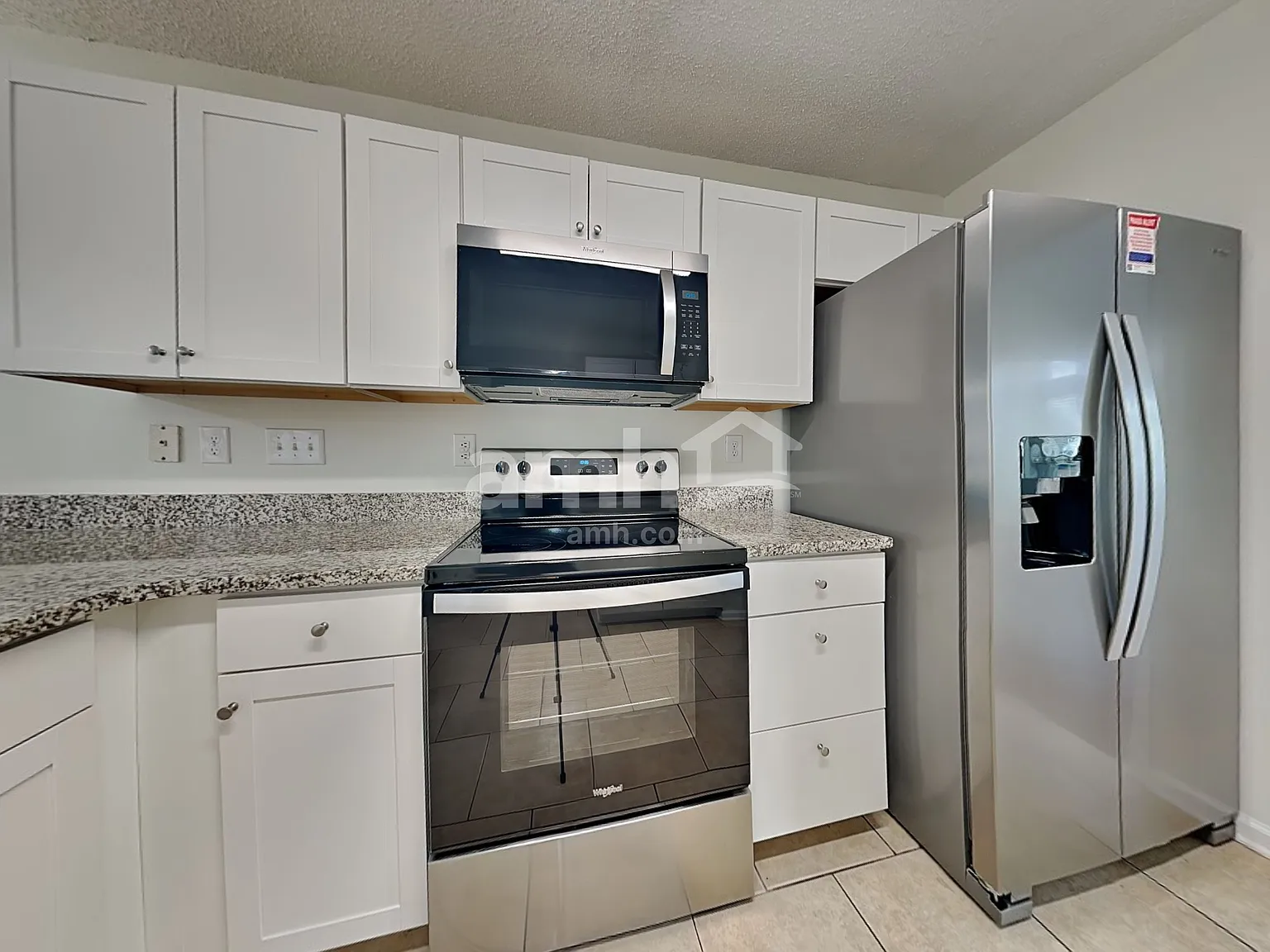 3 bed, 2.5 bath, 1830 sqft, $2,065 — Photo 3
