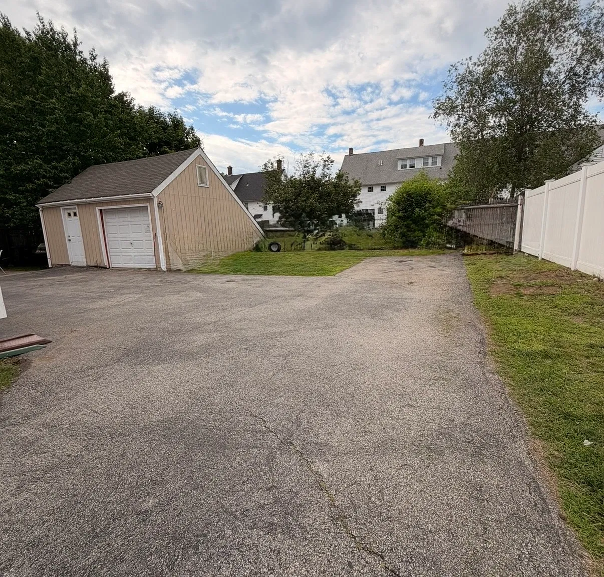 3 bed, 1153 sqft, $2,500 — Photo 3