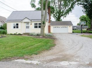 27 Bancroft St, Hebron, OH 43025