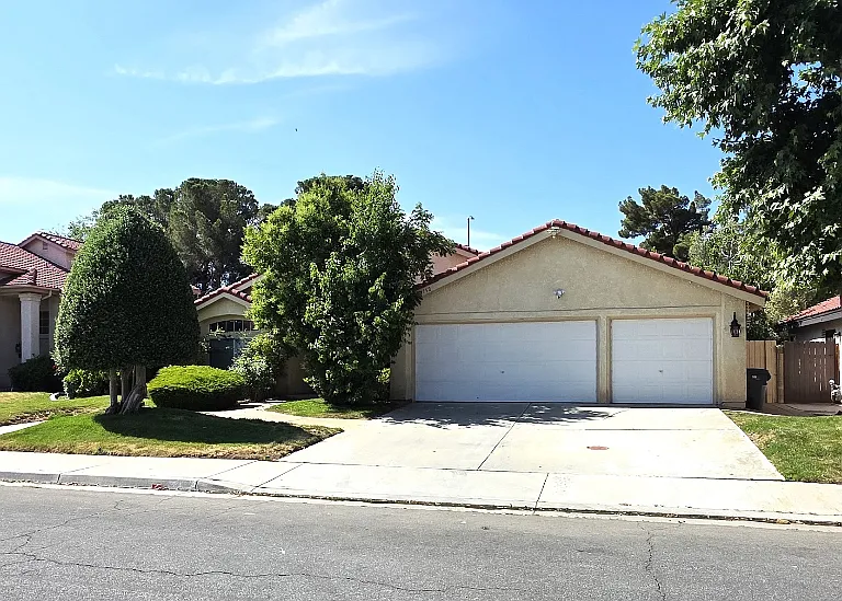 1752 Bradcliff Way — Photo 35