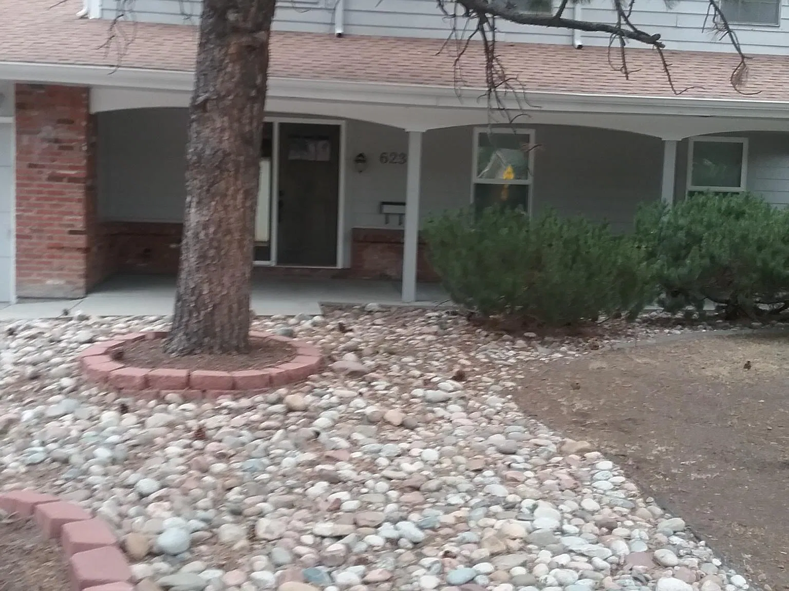4 bed, 4100 sqft, $4,000 — Photo 1