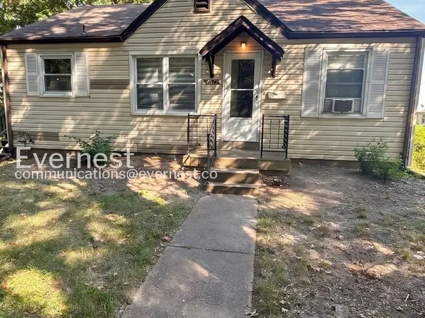 7011 Paisley Dr, Saint Louis, MO 63136