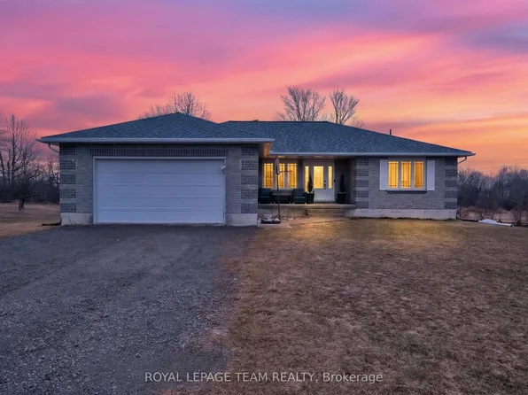 281 Bristow Dr, Montague, ON K7A 5B8