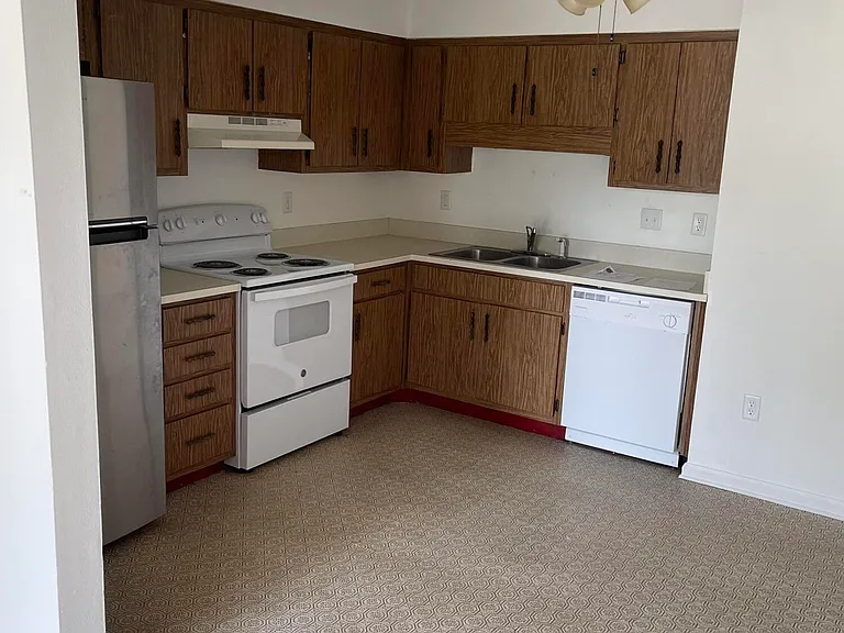 4230 Mount Vernon Ave #102 — Photo 5