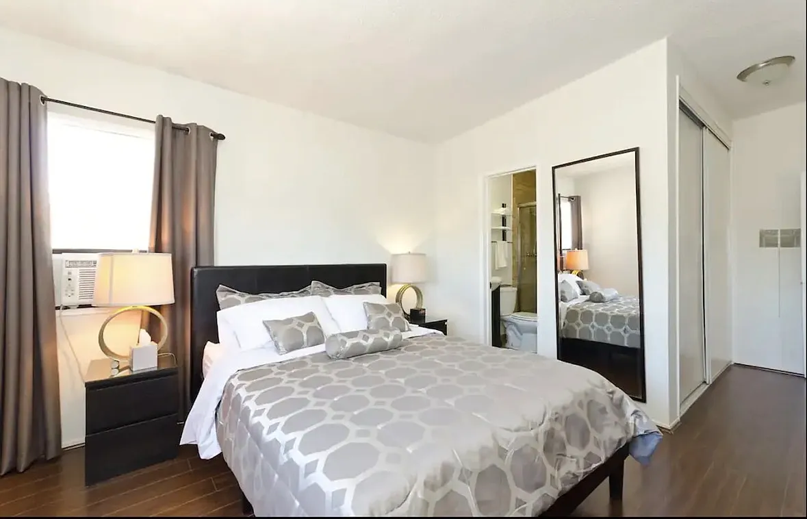 2 bed, $2,150 — Photo 2