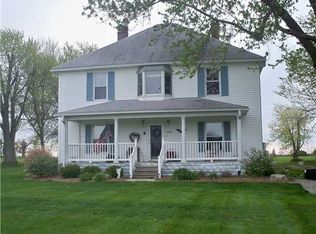 2214 White Rd, New Holland, OH 43145