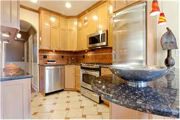 Sold by Brooklyn Bridge | media 12