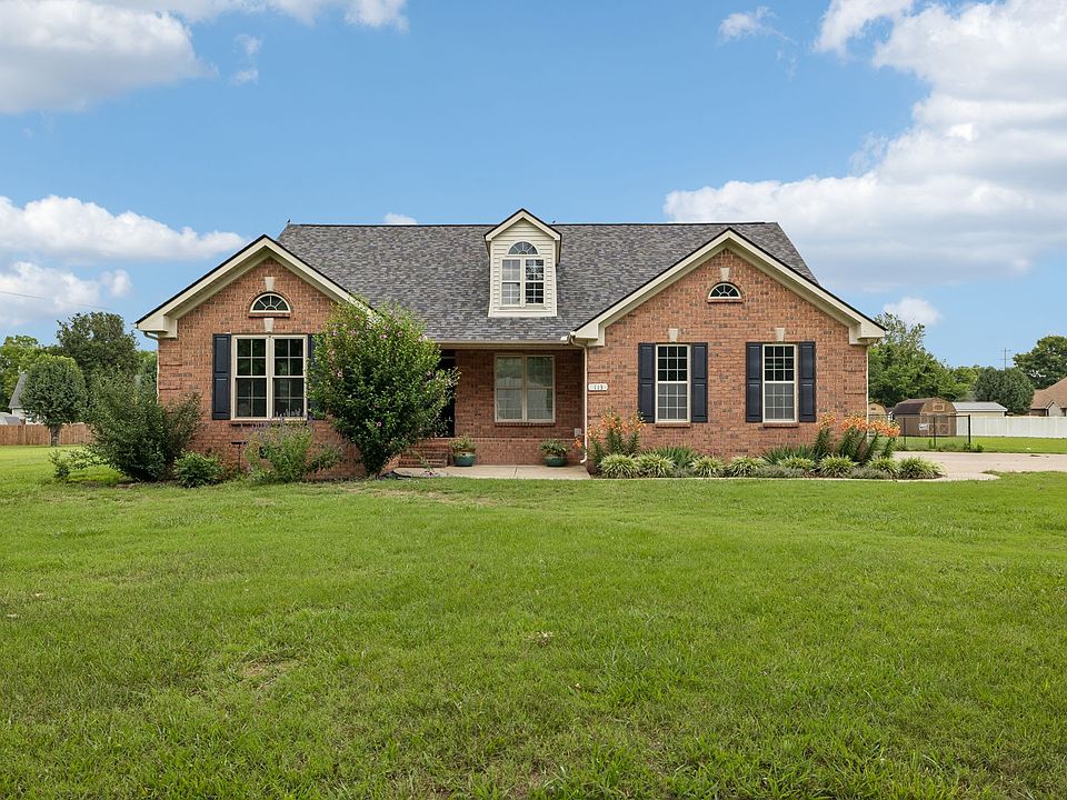 1st image of 113 Mabry Dr