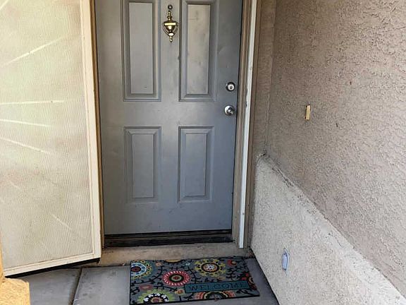 5th image of 8941 E Capri Ave