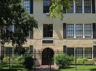 838 Lowerline St APT 10, New Orleans, LA 70118