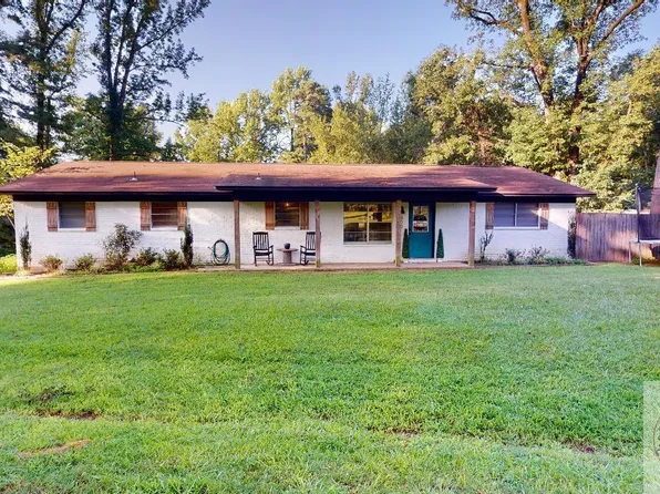800 Edgewood Dr, Texarkana, AR 71854