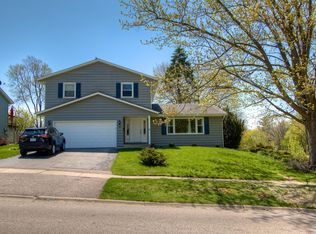 339 Margaret Ter, Cary, IL 60013