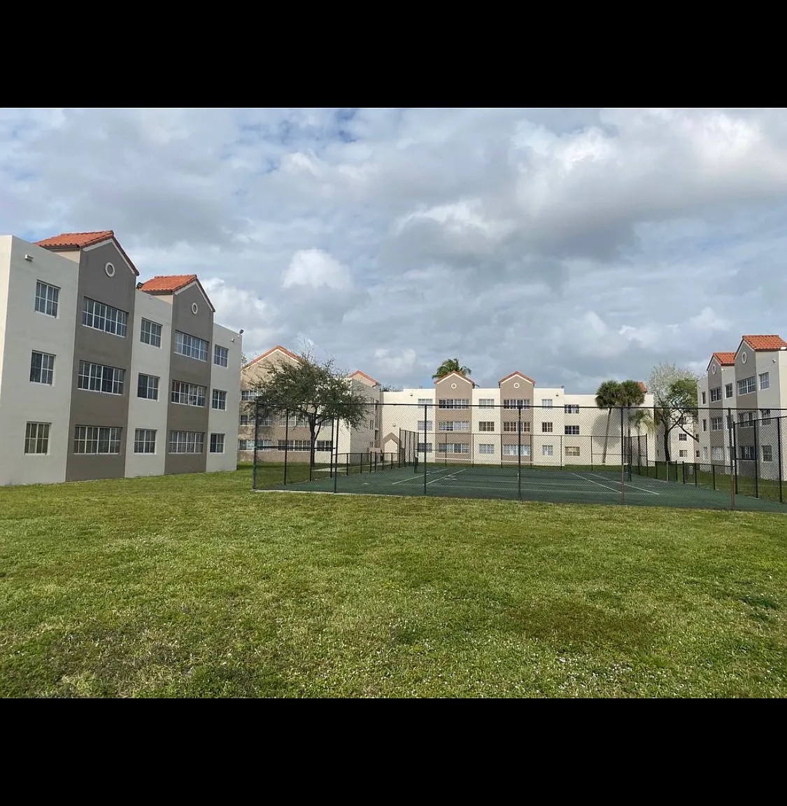 2 bed, 1004 sqft, $2,100 — Photo 4