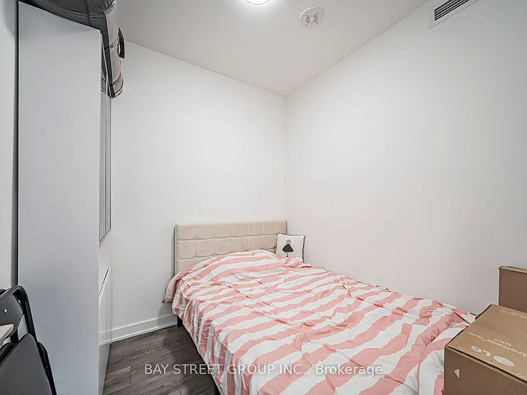 105 Oneida Cres #2509 — Photo 19