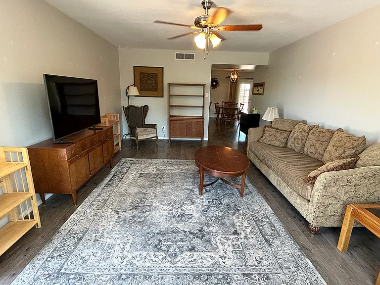 1248 E Loma Vista Dr — Photo 5