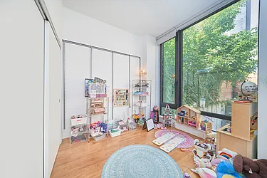 Rented by Living New York