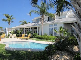 3 Copano Point Rd, Rockport, TX 78382