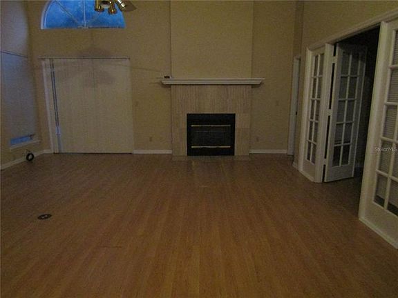 2nd image of 605 Remington Oak Dr